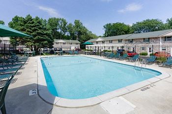 Swimming pool on-site amenity at pinehurst apartments